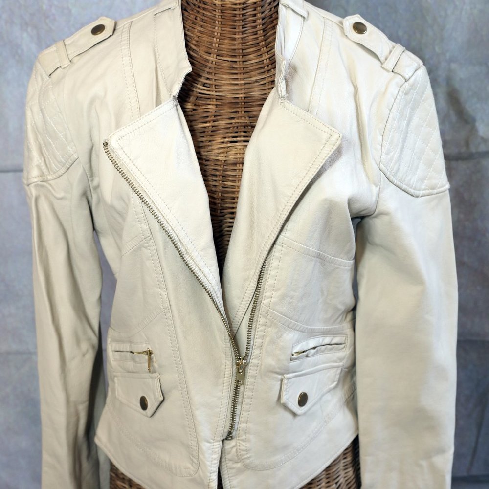 CHARLOTTE RUSSE Cream Color Leather Biker Jacket